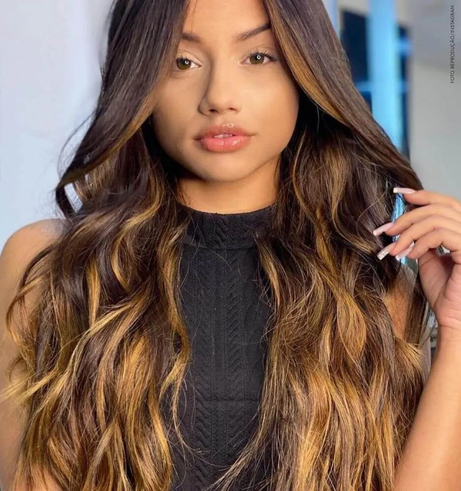 Morena iluminada